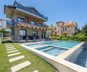 Villa Azure Luxe | Konforlu Tatil Deneyimi 🏝️ | Villa Trendi